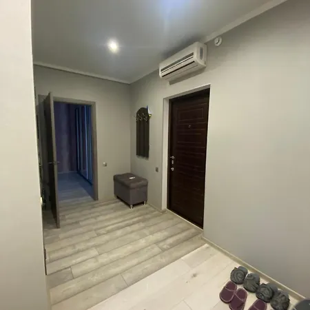 кадорр 34 жемчужина возле жд вокзала Apartment Odessa